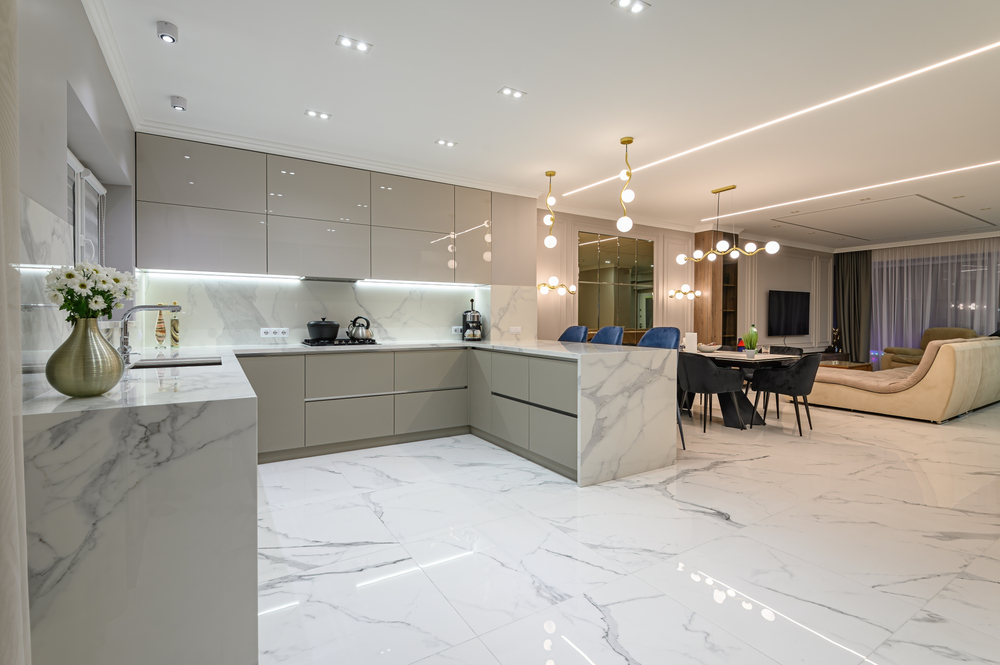 Luxury,Large,Modern,White,Marble,Kitchen,United,With,Dining,Room