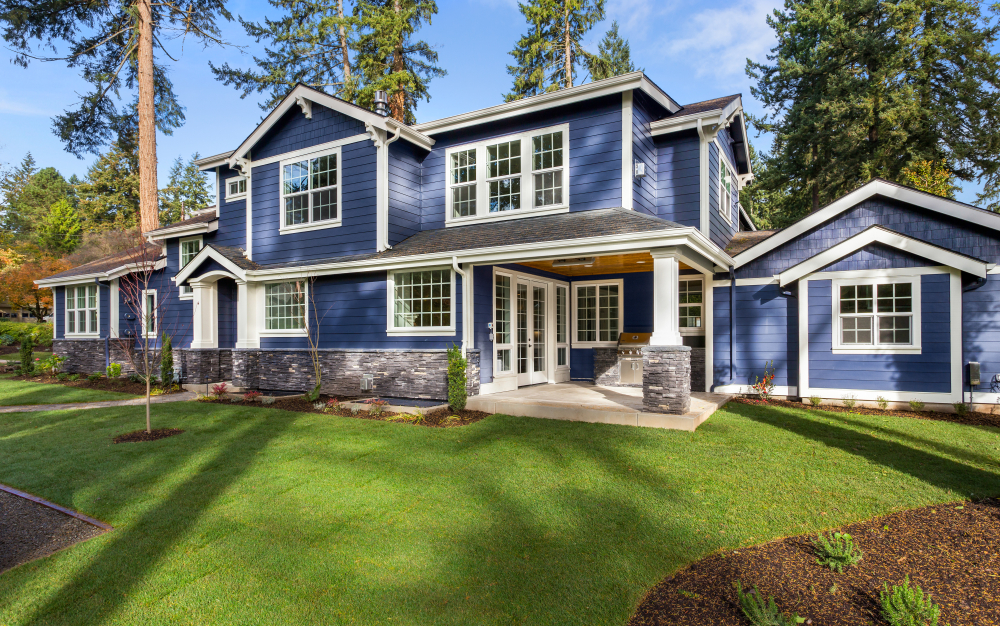 Beautiful,Exterior,Of,Newly,Built,Luxury,Home.,Has,Yard,With