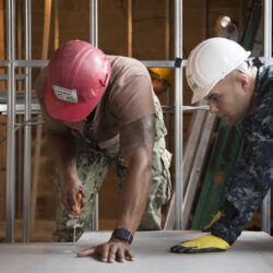 Us,Navy,Seabees,And,Sailors,Based,In,Norfolk,,Va,Help