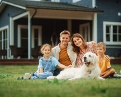 Portrait,Of,A,Happy,Young,Family,Couple,With,A,Son